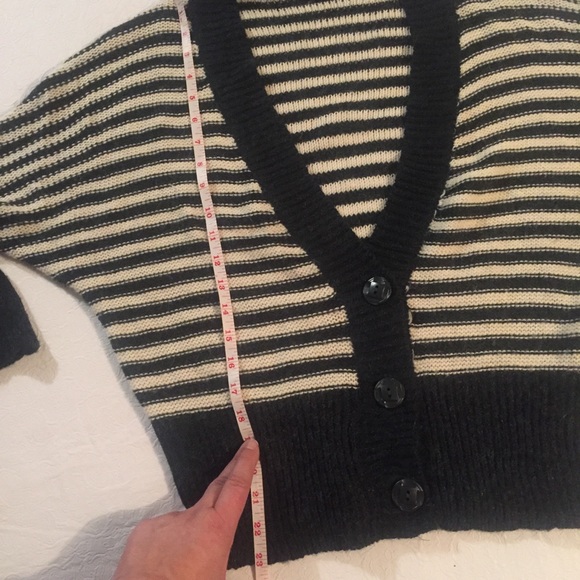 Suzy Shier Cardigan - Picture 6 of 7